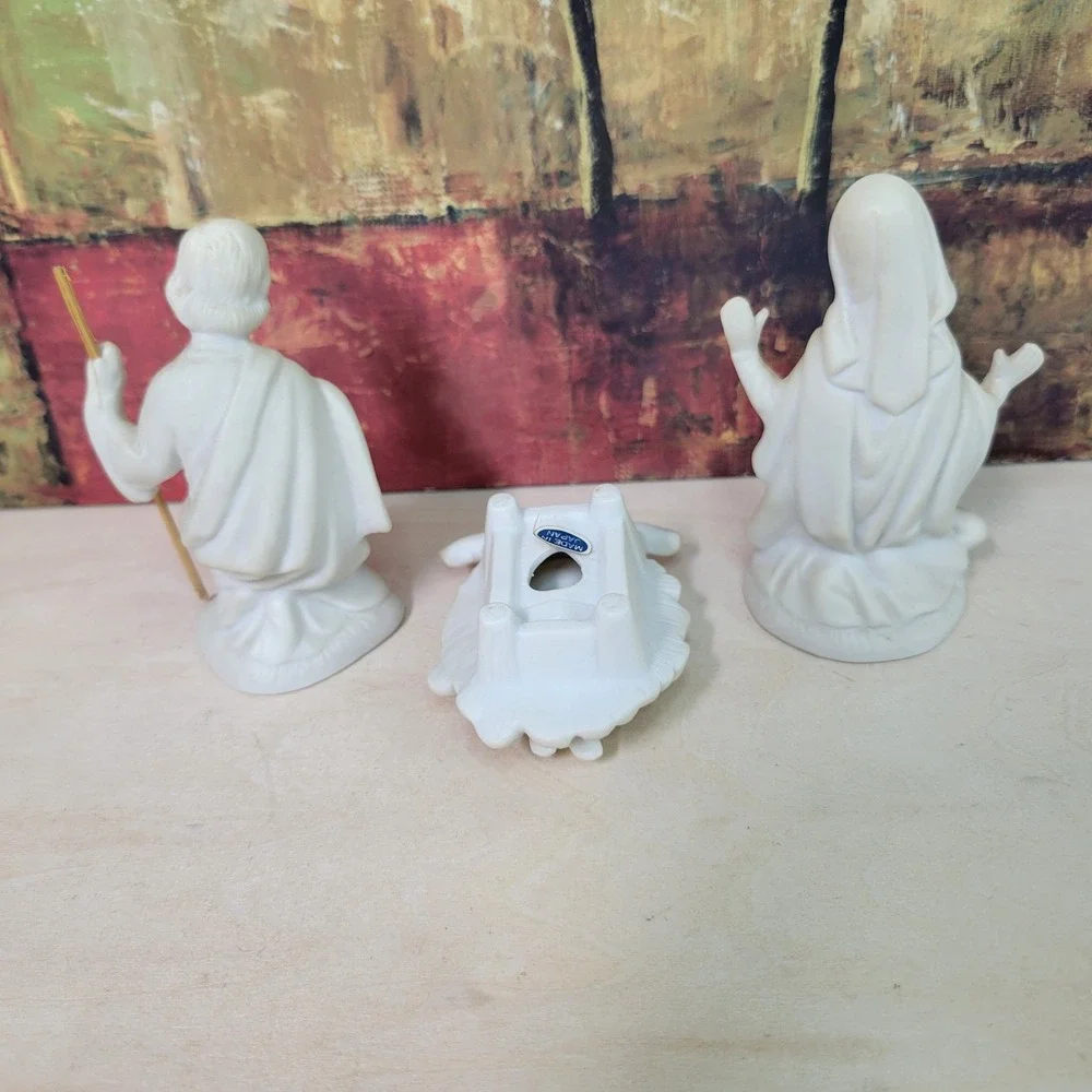 Vintage Ceramic Nativity Set White Made in Japan‎ 10 Piece Figurine
